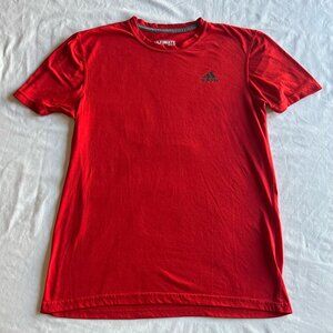 adidas Men's Medium Red "Ultimate Tee" Regular Fit Workout Running Top